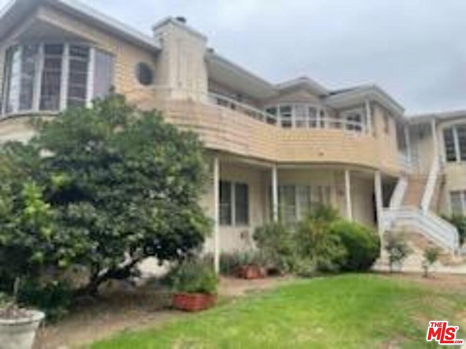 1st image of 3757 Los Feliz Blvd