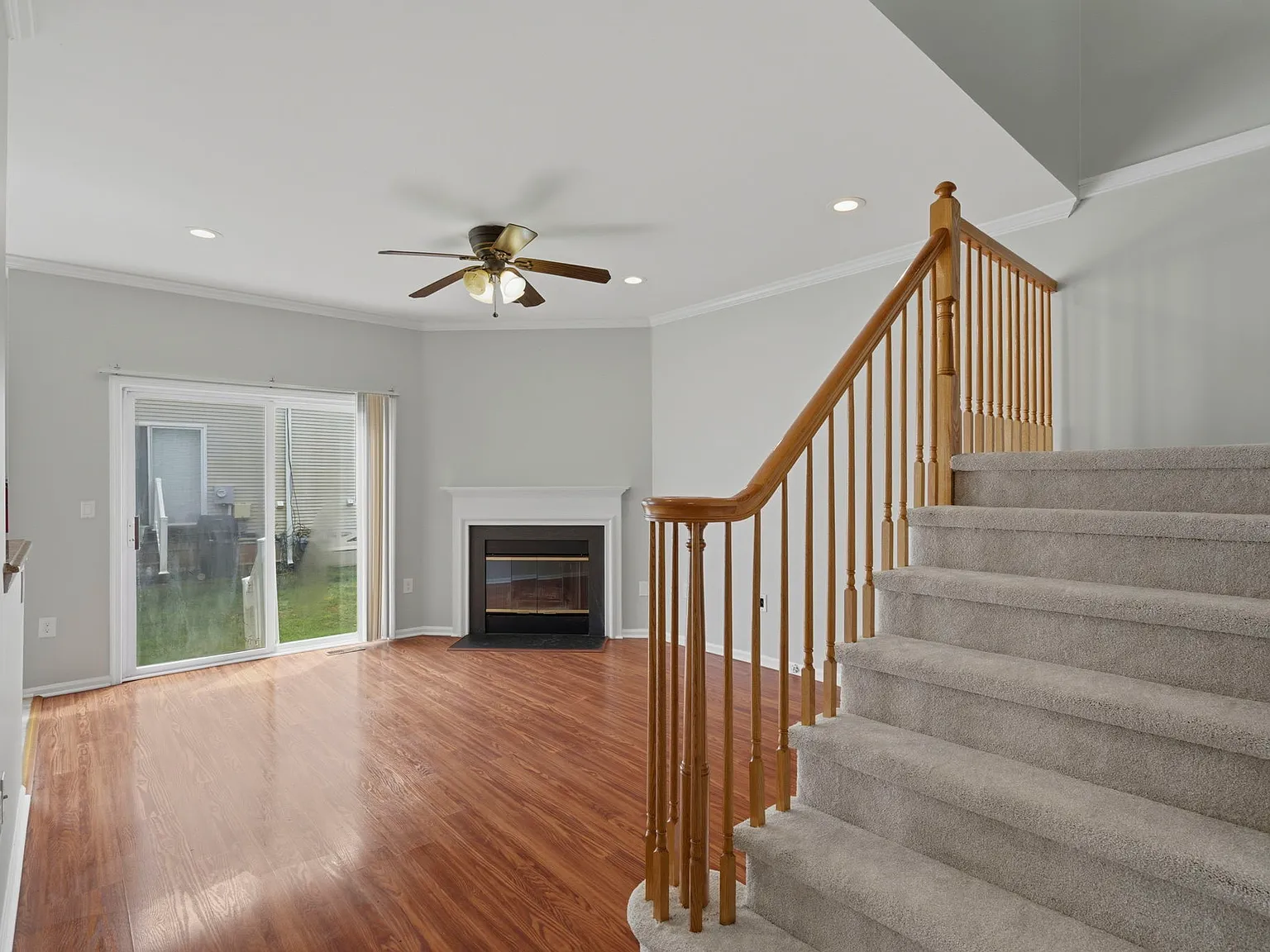 3 bed, 2.5 bath, 1834 sqft, $3,500 — Photo 4