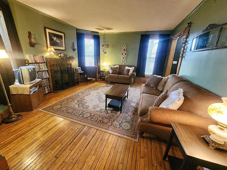 25 Temple St — Photo 11