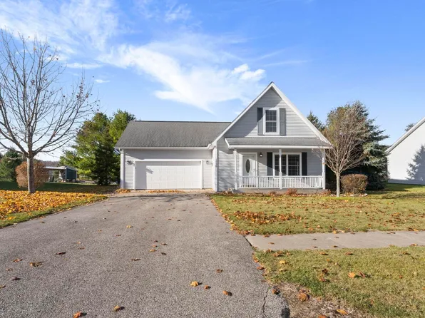 1720 Pergola Ave, Traverse City, MI 49696