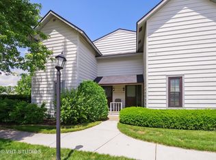 752 Glen Way, Gurnee, IL 60031