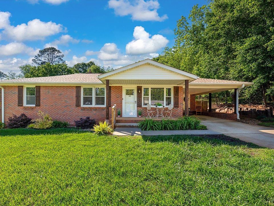 1st image of 103 Derwood Cir