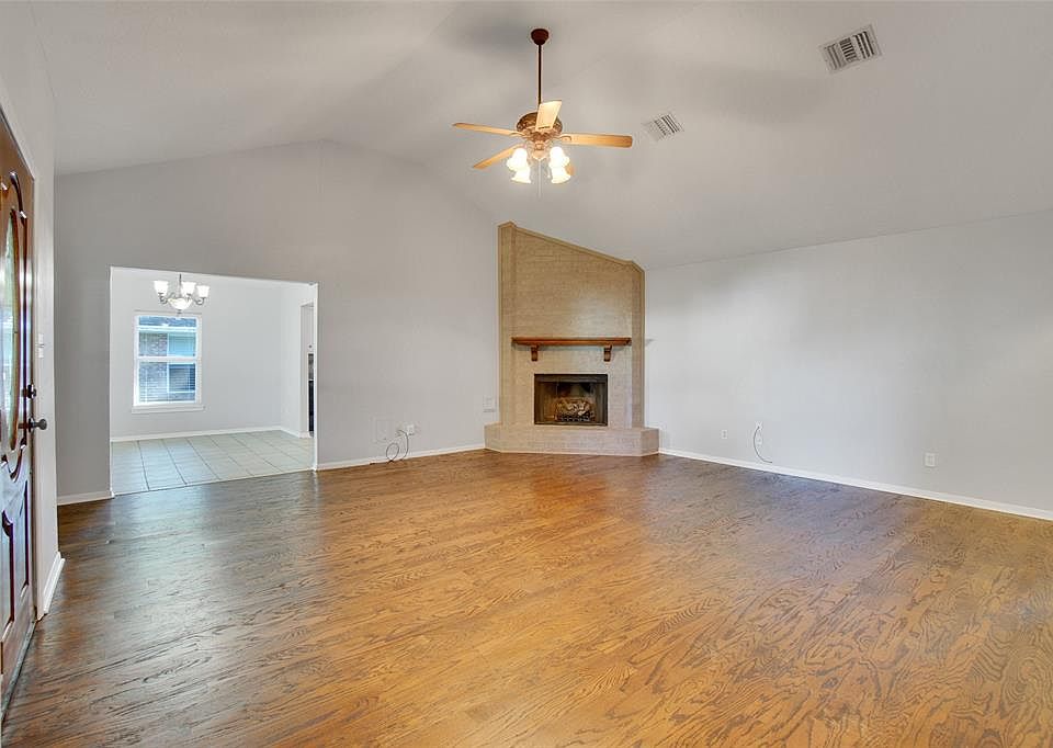 1st image of 9870 Twin Shores Dr