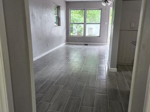 5th image of 8101 58th Way N