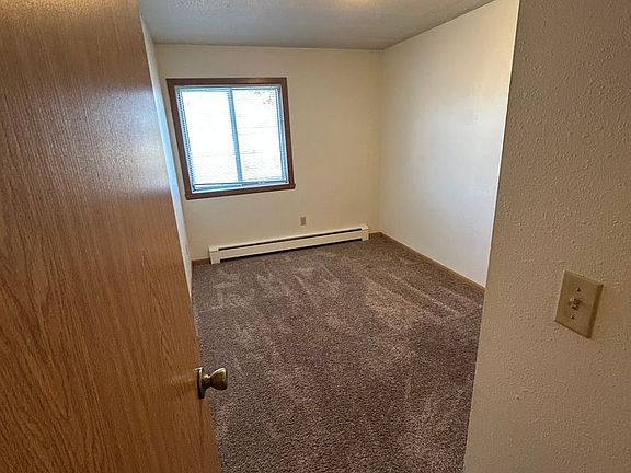 4th image of 1916 18th Ave S #21