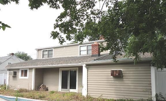 3rd image of 39 Wildflower Ln