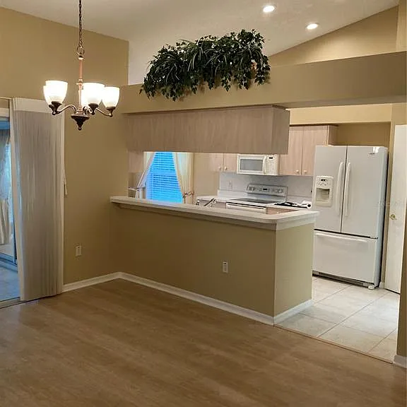 1327 Tollbridge Ct — Photo 5