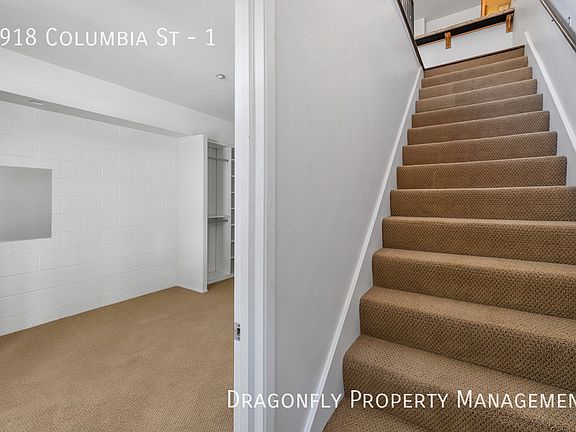 4th image of 1918 Columbia St Unit 1