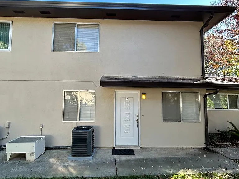 1703 Donner Ave #3 — Photo 15