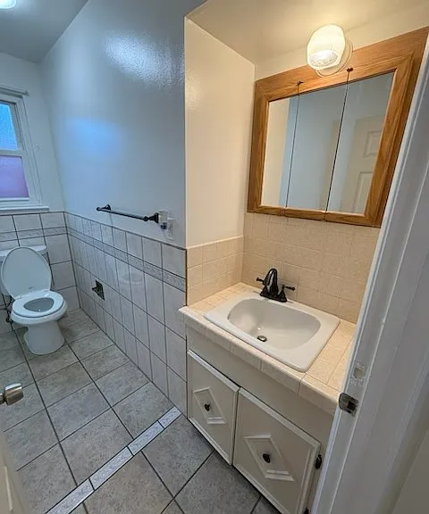 821 Bluefield Ln — Photo 6