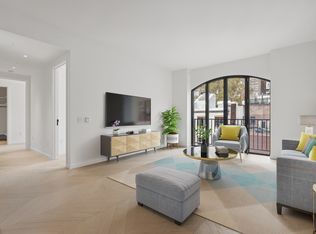 64 University Pl #4B, New York, NY 10003