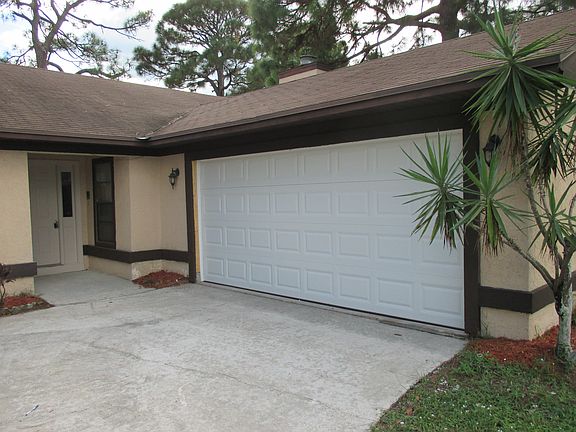 836414_front entry