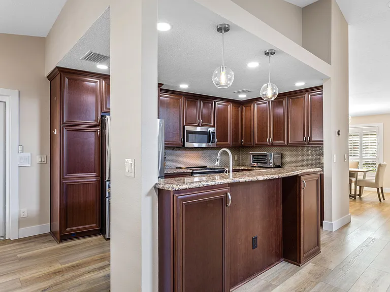 2757 Country Woods Ln — Photo 10