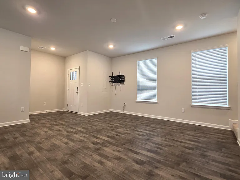 71 Filbert Dr — Photo 5