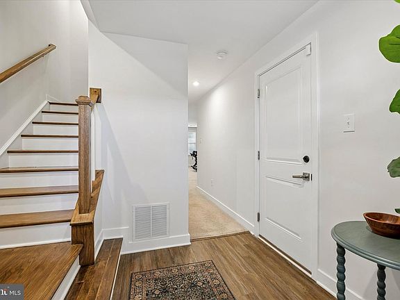 4th image of 102 Nathan Dr