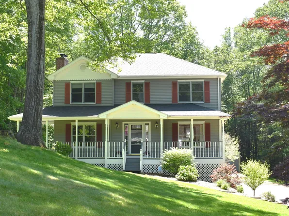 28 Forest Road, Stafford, CT 06076