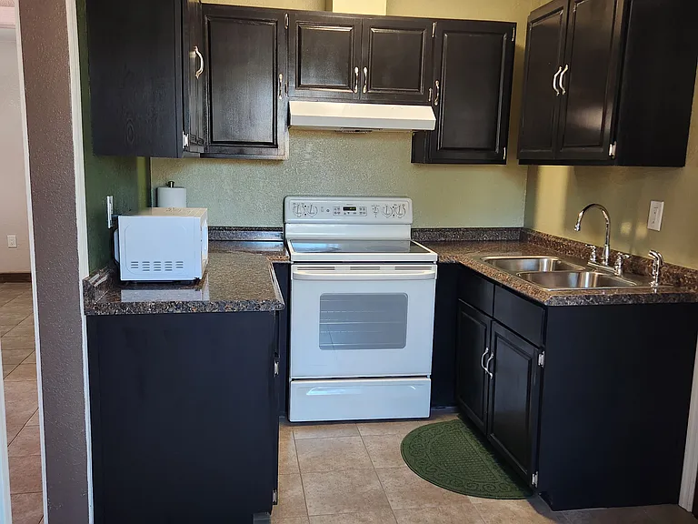 731 W Pepper Pl #2 — Photo 22
