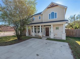 1422 Holleman Dr, College Station, TX 77840