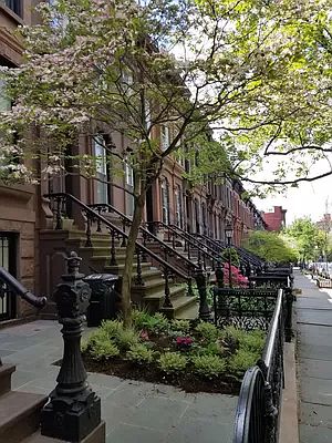 5th image of 392 1st St APT 15