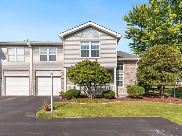 5356 Diamond Dr #B, Oak Forest, IL 60452