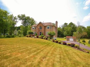 163 Gardnerville Rd, New Hampton, NY 10958