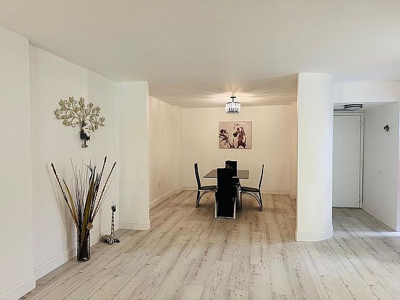 3rd image of 2800 N 46th Ave #404A