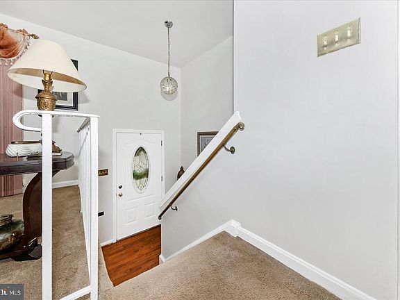 5th image of 11913 Birchview Dr