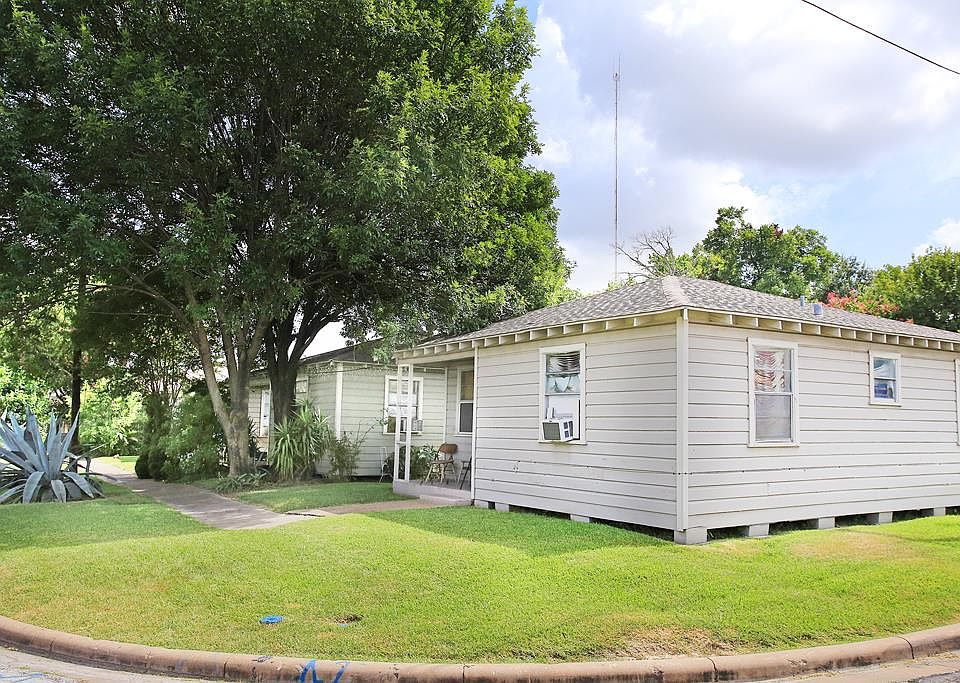 2nd image of 3002 Gano St