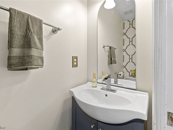 2nd image of 4601 Bader Ave