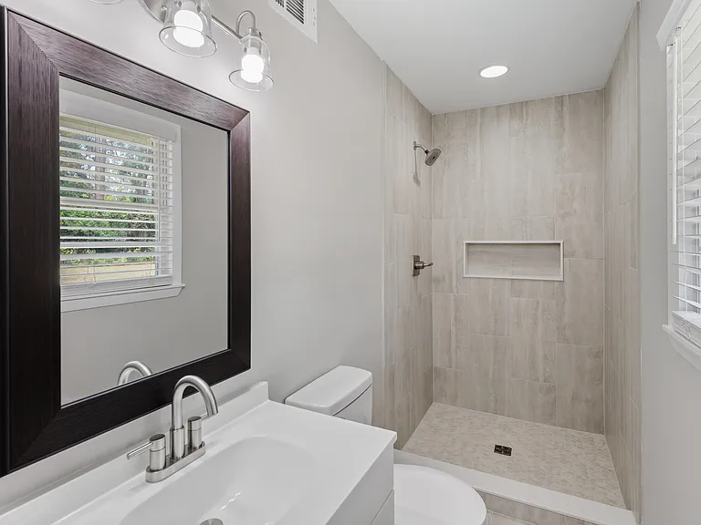 301 Marvin Ave — Photo 9