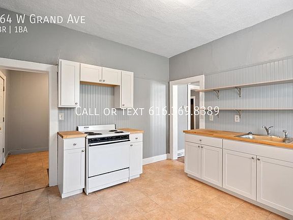4th image of 464 W Grand Ave