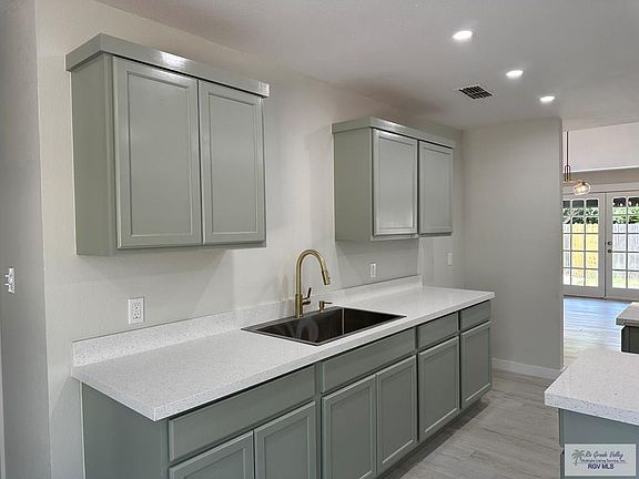 2nd image of 438 Rentfro Blvd