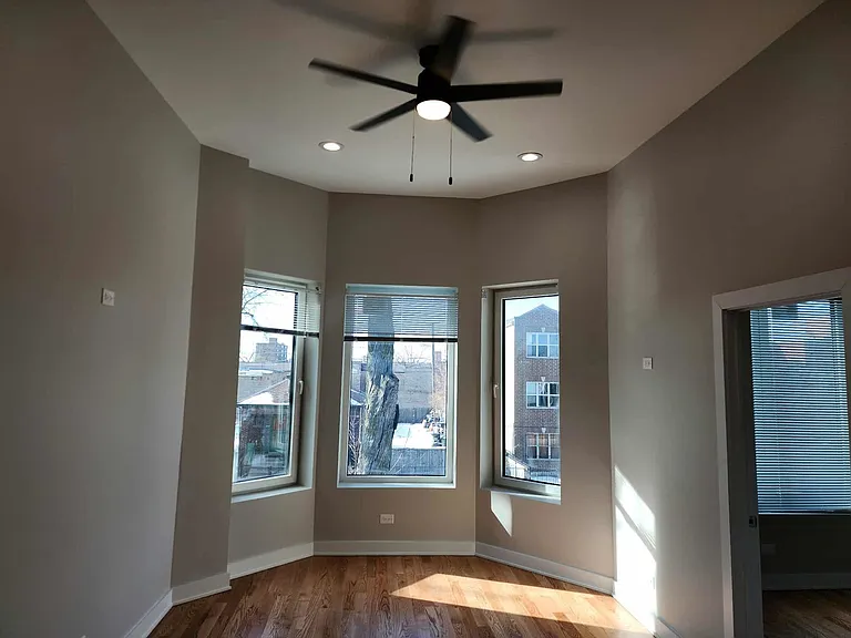 6321 S Eberhart Ave #2 — Photo 6