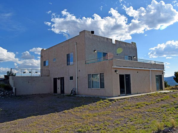 8 Overlook Way, Magdalena, NM 87825