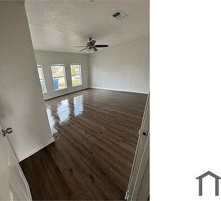 2320 Montclair Cir — Photo 3