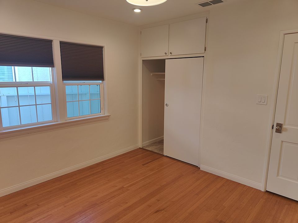 1st image of 3036 Sagamore Way