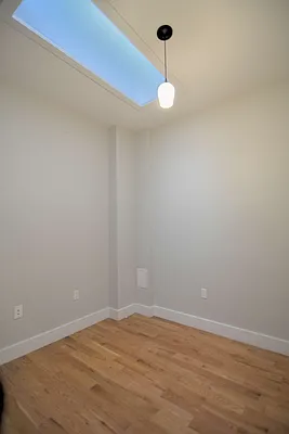 Rented by Hagstrom Management Inc | media 32