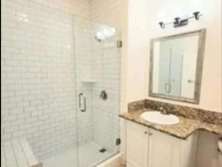 9253 Regents Rd #A108 — Photo 5