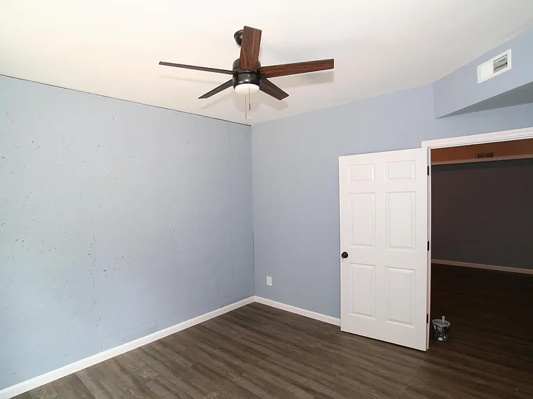 109 Ashe Ave — Photo 13