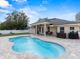 683 Martin Lakes Dr E, Jacksonville, FL 32220