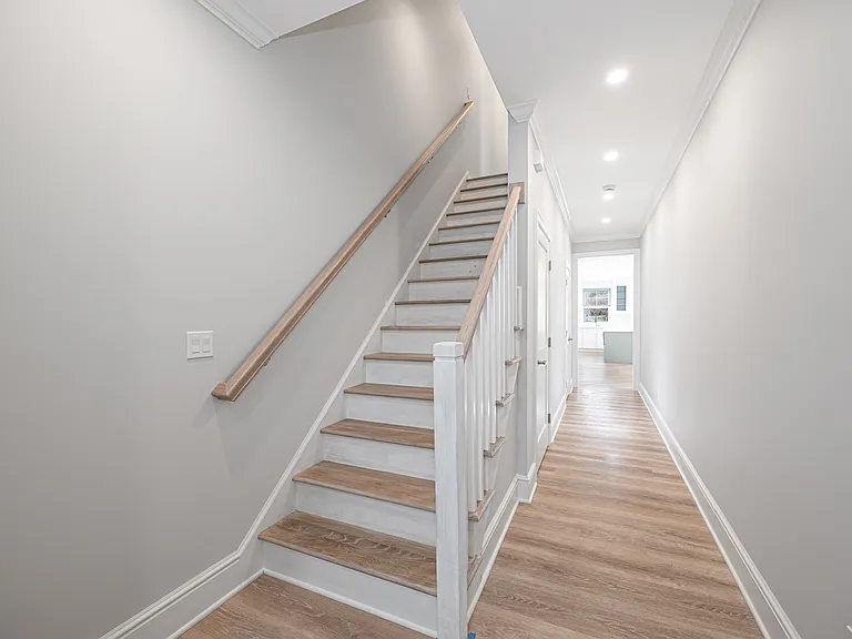 6 Edgewood St — Photo 10