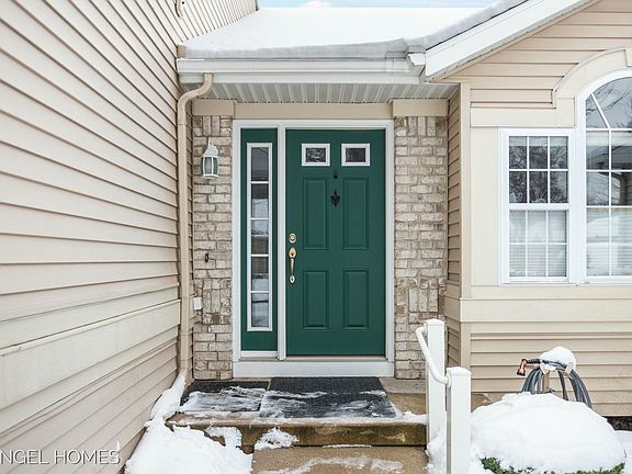 2nd image of 15477 Winchester Cir