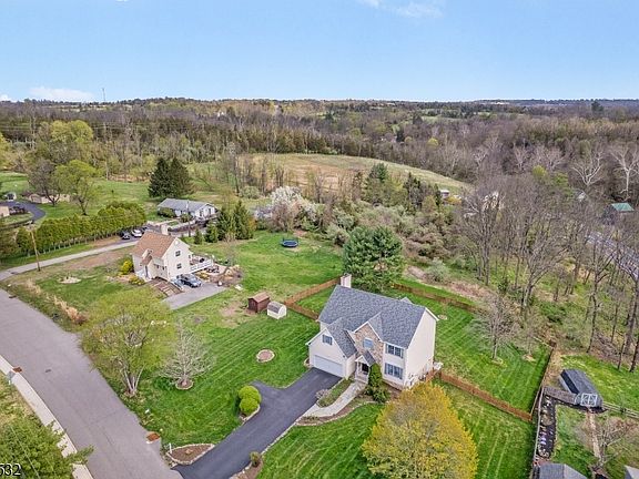 2nd image of 6 Ridge Rd