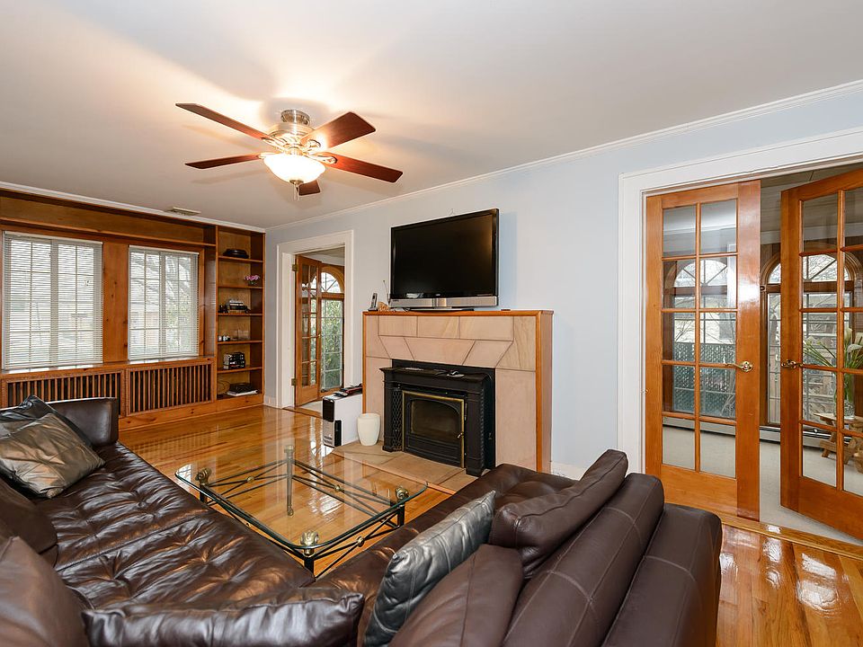 1st image of 3 Highland Ave