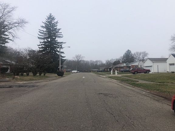 5th image of 440 Rosewood Ave