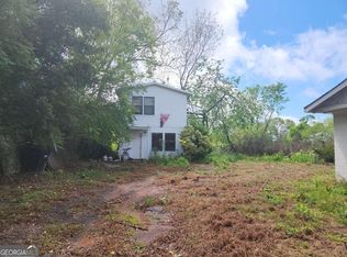 918 E McIntosh Rd, Griffin, GA 30223