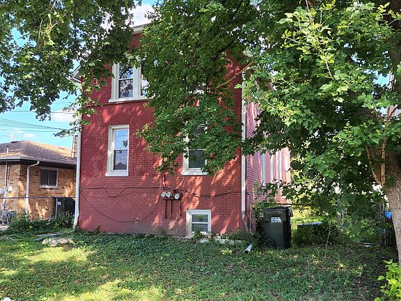 4th image of 44 East Ave
