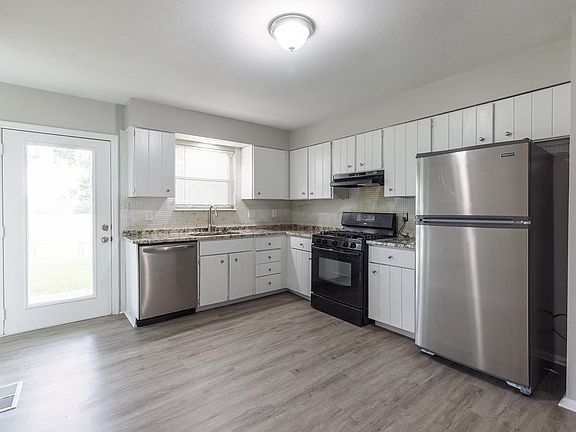 5th image of 12030 Trampe Heights Ln