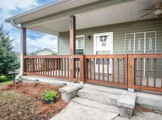 63 7th Ave SE, Graysville, AL 35073