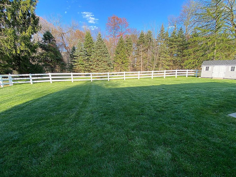 2nd image of 630 Gallen Rd
